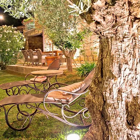 Antonci Sleeps 12 With Pool Air Con And Wifi Villa Antonci (Groznjan)