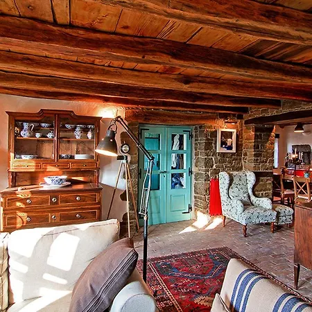 Antonci Sleeps 12 With Pool Air Con And Wifi * Antonci (Groznjan)